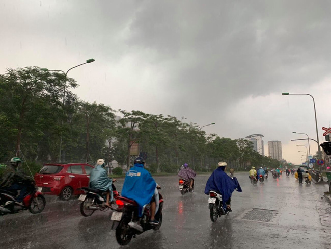 Dự báo thời tiết ngày 20/5/2022: Hà Nội có mưa rào và dông